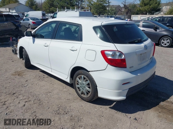 2010 Toyota Matrix with VIN 2T1KU4EE2AC348334, listed as a IAAI auction lot 41806058 with 230,549 mi miles. Bid and sale history available at carsss.com. Image 3.