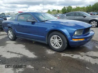 2007 Ford Mustang Deluxe z VIN 1ZVFT80NX75255793, wystawiony jako Copart lot #58993805 z przebiegiem 159 882 mil mil oraz Szkoda całkowita • Salvage title. Historia ofert i sprzedaży dostępna na DreamBid. Obrazek 4.