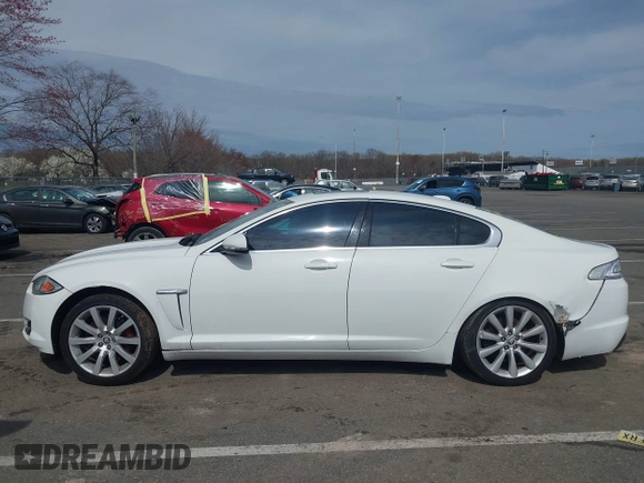 2012 Jaguar XF z VIN SAJWA0FB5CLS44974, wystawiony jako IAAI lot #41968948 z przebiegiem 105 361 mil mil oraz . Historia ofert i sprzedaży dostępna na DreamBid. Obrazek 14.