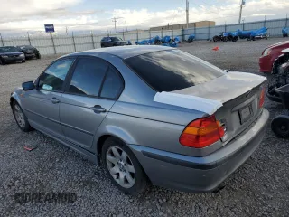 2004 BMW 3 Series 325i with VIN WBAET37474NJ95589, listed as a Copart auction lot 43966055 with 214,638 mi miles and Salvage Title. Bid and sale history available at carsss.com. Image 2.