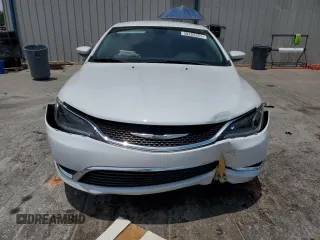 2015 Chrysler 200 Limited z VIN 1C3CCCAB4FN683973, wystawiony jako Copart lot #58203325 z przebiegiem 31 750 mil mil oraz Szkoda całkowita • Salvage title. Historia ofert i sprzedaży dostępna na DreamBid. Obrazek 5.