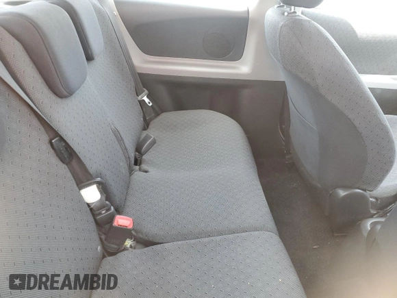 2010 Toyota Yaris z VIN JTDJT4K3XA5322238, wystawiony jako Copart lot #52550395 z przebiegiem 107 803 mil mil oraz Czysty tytuł • Clean title. Historia ofert i sprzedaży dostępna na DreamBid. Obrazek 10.