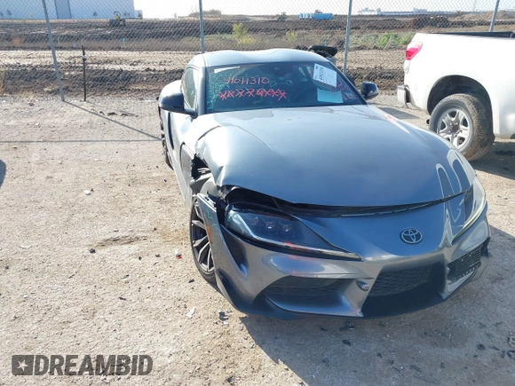 2021 Toyota Supra 2.0 with VIN WZ1DB2C01MW041227, listed as a IAAI auction lot 41011310 with 17,840 mi miles and . Bid and sale history available at DreamBid. Image 1.