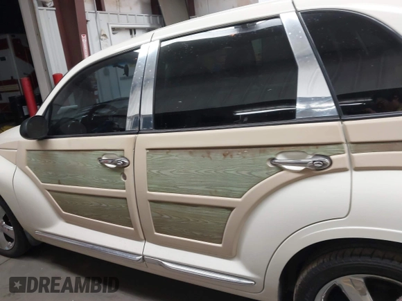 2004 Chrysler PT Cruiser GT with VIN 3C8FY78G54T320970, listed as a IAAI auction lot 42094253 with 102,389 mi miles and . Bid and sale history available at DreamBid. Image 13.