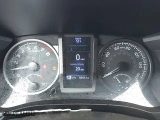 2020 Toyota Tacoma 4WD SR5 with VIN 3TMCZ5AN0LM340440, listed as a IAAI auction lot 41576373 with 98,843 mi miles. Bid and sale history available at carsss.com. Image 7.