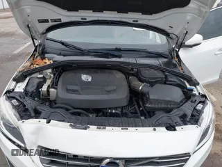 2015 Volvo S60 T6 Drive-E with VIN YV149MFK1F2366869, listed as a IAAI auction lot 41452923 with 98,005 mi miles. Bid and sale history available at carsss.com. Image 10.