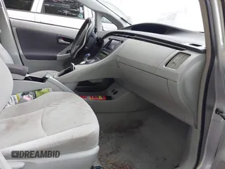 2011 Toyota Prius I with VIN JTDKN3DU5B0253021, listed as a IAAI auction lot 42098093 with 204,853 mi miles. Bid and sale history available at carsss.com. Image 5.