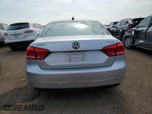 2015 Volkswagen Passat SEL Premium z VIN 1VWCS7A3XFC043208, wystawiony jako Copart lot #54766115 z przebiegiem 192 773 mil mil oraz Szkoda całkowita • Salvage title. Historia ofert i sprzedaży dostępna na DreamBid. Obrazek 6.