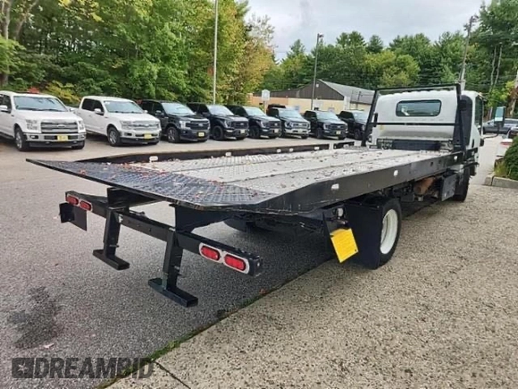 2020 Isuzu NQR IBT z VIN JALE5W169L7305035, wystawiony jako Copart lot #76352564 z przebiegiem 93 159 mil mil oraz Czysty tytuł • Clean title. Historia ofert i sprzedaży dostępna na DreamBid. Obrazek 3.