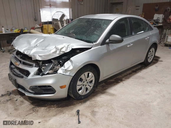 2015 Chevrolet Cruze LS with VIN 1G1PA5SH3F7150317, listed as a IAAI auction lot 41825885 with 88,180 mi miles. Bid and sale history available at carsss.com. Image 17.