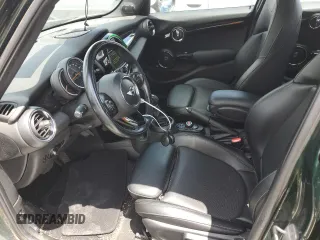 2018 MINI Hardtop 4 Door Cooper with VIN WMWXU1C56J2F79128, listed as a Copart auction lot 60848735 with 35,392 mi miles and Salvage title. Bid and sale history available at DreamBid. Image 7.