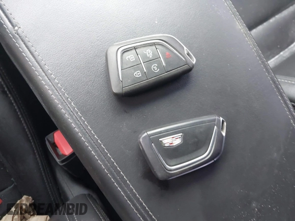 2021 Cadillac CT5 Luxury z VIN 1G6DX5RK0M0147667, wystawiony jako IAAI lot #41398726 z przebiegiem 50 387 mil mil oraz . Historia ofert i sprzedaży dostępna na DreamBid. Obrazek 11.
