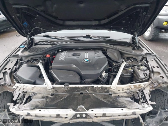2019 BMW 5 Series 530i xDrive with VIN WBAJA7C54KWW07260, listed as a IAAI auction lot 41631444 with 72,367 mi miles. Bid and sale history available at carsss.com. Image 10.