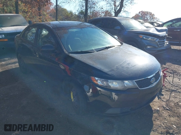 2013 Kia Forte LX with VIN KNAFT4A27D5738571, listed as a IAAI auction lot 41008444 with 190,511 mi miles. Bid and sale history available at carsss.com. Image 1.