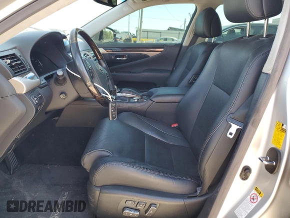 2014 Lexus LS 460 L with VIN JTHGL5EF6E5053021, listed as a Copart auction lot 53910455 with 187,907 mi miles and Salvage title. Bid and sale history available at DreamBid. Image 7.