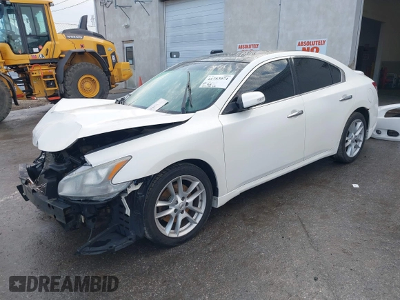 2010 Nissan Maxima SV z VIN 1N4AA5AP7AC865211, wystawiony jako IAAI lot #41783071 z przebiegiem 177 512 mil mil oraz . Historia ofert i sprzedaży dostępna na DreamBid. Obrazek 18.