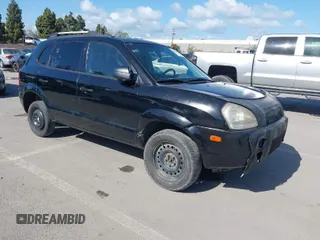 2008 Hyundai Tucson GLS with VIN KM8JM12B58U708127, listed as a IAAI auction lot 41956367 with 134,758 mi miles. Bid and sale history available at carsss.com. Image 1.