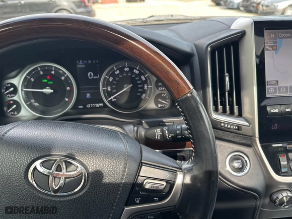 2017 Toyota Land Cruiser with VIN JTMCY7AJ7H4050517, listed as a Copart auction lot 73833724 with 137,775 mi miles and Clean Title. Bid and sale history available at carsss.com. Image 8.