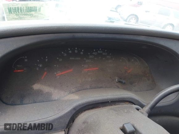 2004 Ford Econoline Cargo z VIN 1FTNE24L84HB28016, wystawiony jako IAAI lot #42017495 z przebiegiem Nie podano mil oraz . Historia ofert i sprzedaży dostępna na DreamBid. Obrazek 7.