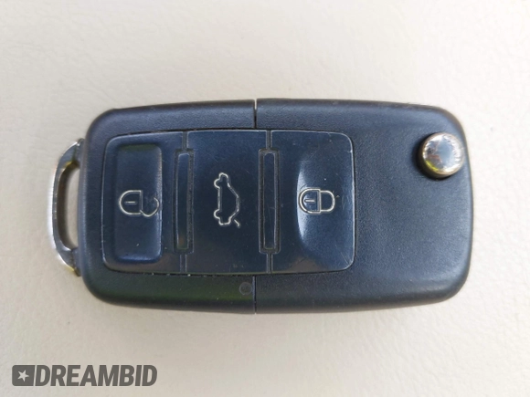 2006 Volkswagen Beetle с VIN 3VWRR31C26M406792, выставлен на аукционе IAAI как лот 42251613 с пробегом 274 908 миль миль и . История ставок и продаж доступна на DreamBid. Изображение 11.