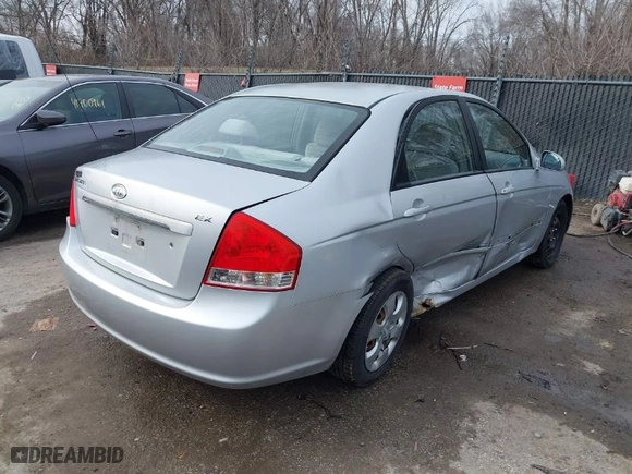 2007 Kia Spectra EX with VIN KNAFE121075463077, listed as a IAAI auction lot 41740106 with 143,721 mi miles. Bid and sale history available at carsss.com. Image 4.