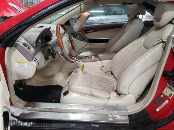 2012 Mercedes-Benz SL 550 z VIN WDBSK7BA6CF168453, wystawiony jako Copart lot #88857925 z przebiegiem 62 163 mil mil oraz Szkoda całkowita • Salvage title. Historia ofert i sprzedaży dostępna na DreamBid. Obrazek 7.