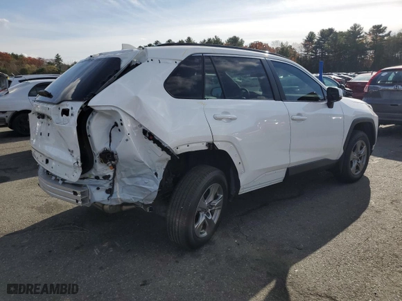 2024 Toyota RAV4 XLE with VIN 2T3P1RFVXRC418949, listed as a Copart auction lot 79470834 with 15,012 mi miles and Salvage Title. Bid and sale history available at carsss.com. Image 3.