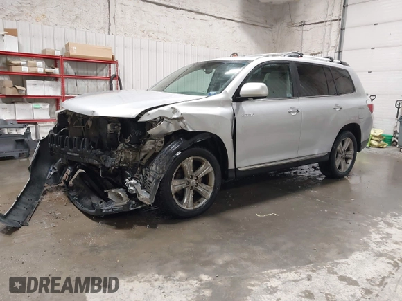 2013 Toyota Highlander Limited with VIN 5TDDK3EHXDS175547, listed as a IAAI auction lot 41334864 with 135,049 mi miles and . Bid and sale history available at DreamBid. Image 18.