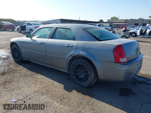 2006 Chrysler 300 Touring with VIN 2C3LA53G66H170047, listed as a IAAI auction lot 42135663 with 215,285 mi miles. Bid and sale history available at carsss.com. Image 3.