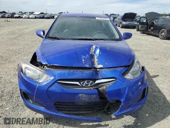 2012 Hyundai Accent GLS z VIN KMHCT4AE9CU119518, wystawiony jako Copart lot #57085605 z przebiegiem 118 444 mil mil oraz Tytuł czysty. Historia ofert i sprzedaży dostępna na DreamBid. Obrazek 5.
