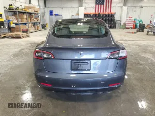 2022 Tesla Model 3 with VIN 5YJ3E1EA3NF370695, listed as a Copart auction lot 53493565 with 80,611 mi miles and Clean Title. Bid and sale history available at carsss.com. Image 6.