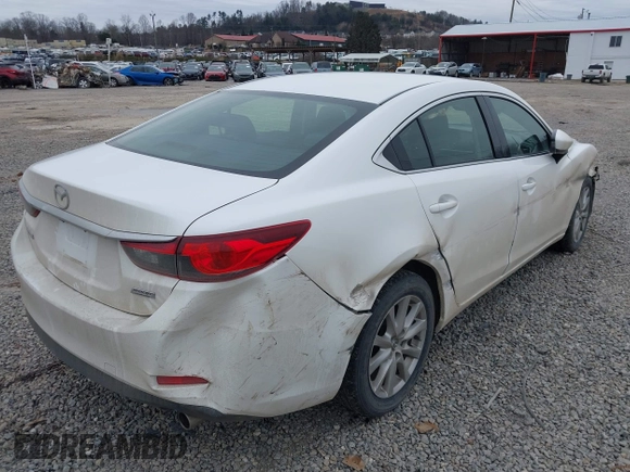 2015 Mazda 6 i Sport with VIN JM1GJ1U57F1183035, listed as a IAAI auction lot 41384011 with 152,172 mi miles. Bid and sale history available at carsss.com. Image 4.