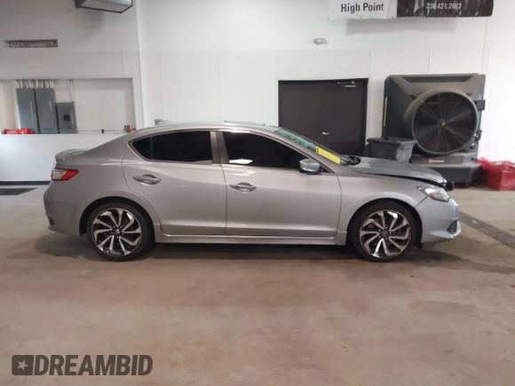 2018 Acura ILX Special Edition with VIN 19UDE2F40JA004068, listed as a IAAI auction lot 41761336 with 194,431 mi miles. Bid and sale history available at carsss.com. Image 13.