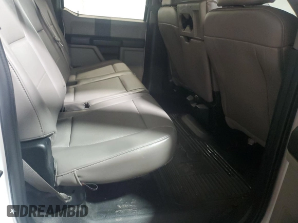 2019 Ford F-250 XL z VIN 1FT7W2B68KEF94997, wystawiony jako Copart lot #59473355 z przebiegiem Nie podano mil oraz Szkoda całkowita • Salvage title. Historia ofert i sprzedaży dostępna na DreamBid. Obrazek 10.
