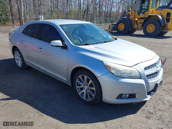 2013 Chevrolet Malibu LT with VIN 1G11E5SA9DF332443, listed as a IAAI auction lot 41853909 with 269,618 mi miles. Bid and sale history available at carsss.com. Image 1.