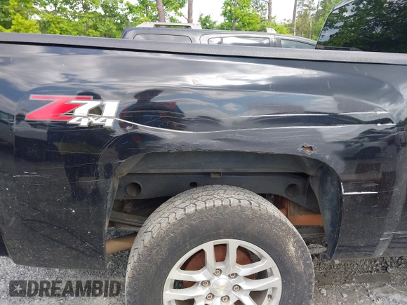 2009 Chevrolet Silverado 1500 LT with VIN 1GCEK29069Z184609, listed as a IAAI auction lot 42139639 with 223,536 mi miles and . Bid and sale history available at DreamBid. Image 6.