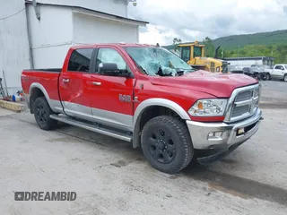 2018 Ram 2500 Big Horn z VIN 3C6UR5DL1JG191098, wystawiony jako IAAI lot #42178761 z przebiegiem 100 345 mil mil oraz . Historia ofert i sprzedaży dostępna na DreamBid. Obrazek 1.
