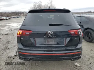 2022 Volkswagen Tiguan SE R-Line Black with VIN 3VV8B7AX0NM155204, listed as a Copart auction lot 44393685 with 21,812 mi miles and Salvage Title. Bid and sale history available at DreamBid. Image 6.