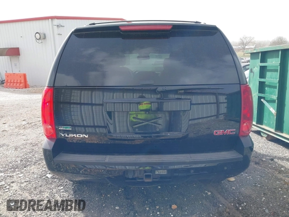 2012 GMC Yukon SLT with VIN 1GKS1CE01CR221109, listed as a IAAI auction lot 41820717 with 201,893 mi miles. Bid and sale history available at carsss.com. Image 16.