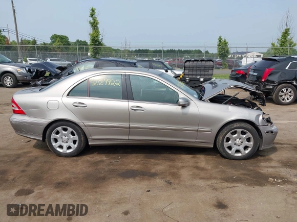 2006 Mercedes-Benz C 280 Luxury с VIN WDBRF92H66F782113, выставлен на аукционе IAAI как лот 42389922 с пробегом 112 367 миль миль и . История ставок и продаж доступна на DreamBid. Изображение 13.