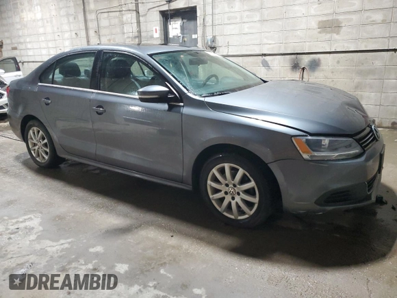 2013 Volkswagen Jetta SE z VIN 3VWDX7AJ7DM450368, wystawiony jako Copart lot #87016754 z przebiegiem 126 156 mil mil oraz Czysty tytuł • Clean title. Historia ofert i sprzedaży dostępna na DreamBid. Obrazek 4.