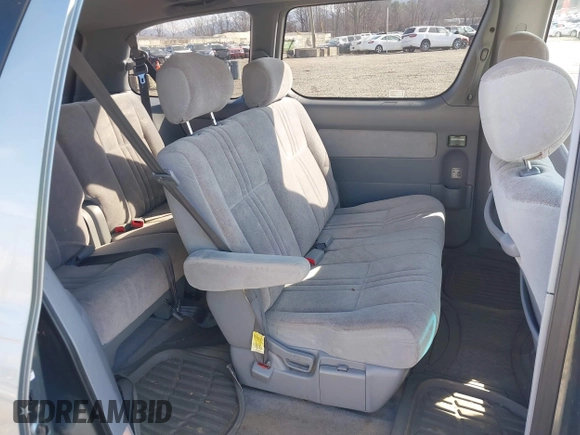 2000 Toyota Sienna CE with VIN 4T3ZF19C8YU272134, listed as a IAAI auction lot 41505762 with 234,706 mi miles. Bid and sale history available at carsss.com. Image 8.