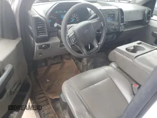 2016 Ford F-150 XL z VIN 1FTMF1C8XGKD85217, wystawiony jako Copart lot #62730605 z przebiegiem 282 246 mil mil oraz Szkoda całkowita • Salvage title. Historia ofert i sprzedaży dostępna na DreamBid. Obrazek 8.