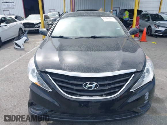 2012 Hyundai Sonata GLS with VIN 5NPEB4AC4CH462892, listed as a IAAI auction lot 41829985 with 220,605 mi miles and . Bid and sale history available at carsss.com. Image 12.