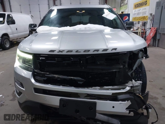 2017 Ford Explorer Sport z VIN 1FM5K8GT6HGA99307, wystawiony jako IAAI lot #41531536 z przebiegiem 128 911 mil mil oraz . Historia ofert i sprzedaży dostępna na DreamBid. Obrazek 12.