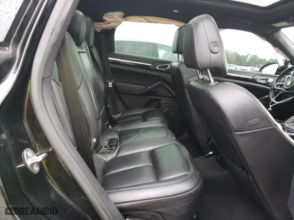 2018 Porsche Cayenne with VIN WP1AA2A27JKA05858, listed as a Copart auction lot 84388824 with 124,619 mi miles and Salvage Title. Bid and sale history available at carsss.com. Image 11.