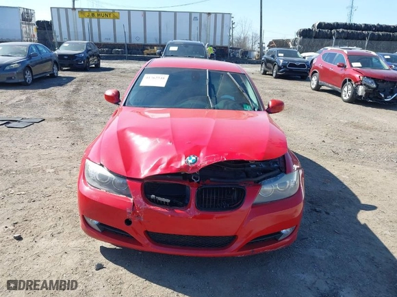 2011 BMW 3 Series 328i with VIN WBAPH7C56BE723684, listed as a IAAI auction lot 41762548 with 138,461 mi miles. Bid and sale history available at carsss.com. Image 6.