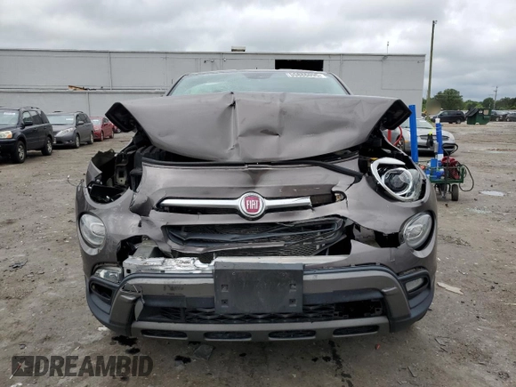 2016 FIAT 500X Trekking Plus with VIN ZFBCFYETXGP400536, listed as a Copart auction lot 55886095 with 81,308 mi miles and Clean title. Bid and sale history available at DreamBid. Image 5.