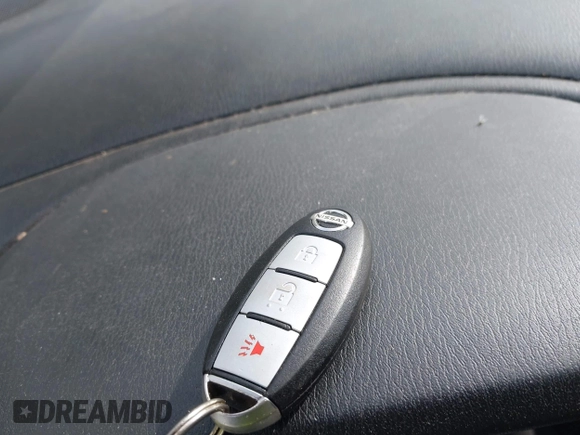 2014 Nissan Pathfinder SL with VIN 5N1AR2MM0EC607116, listed as a IAAI auction lot 41944716 with 215,670 mi miles and . Bid and sale history available at DreamBid. Image 11.