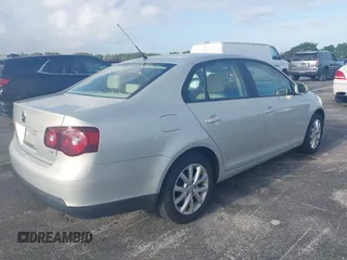 2010 Volkswagen Jetta Limited Edition with VIN 3VWAX7AJXAM165193, listed as a IAAI auction lot 41962307 with 62,574 mi miles and . Bid and sale history available at DreamBid. Image 4.